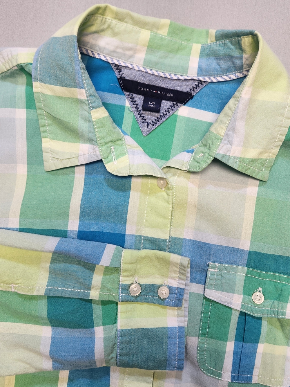 Tommy Hilfiger Women Large Shirt Button Up Roll Tab Long Sleeve Green Blue Plaid